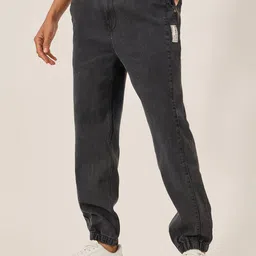 Styli Men Panelled with badge Jogger Jeans-image-64