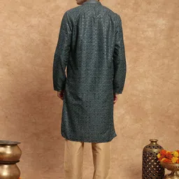 SOURAGYA Bandhani Embroidered Mandarin Collar Sequinned Straight Kurta image 4