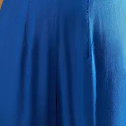 Indo Era Leheriya Embroidered Georgette Straight Kurta With Trousers & Dupatta image 2