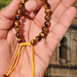 Apnisanskriti Unisex Tiger Eye Thread Bracelet image 2