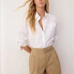 Trendyol Women Vizon Solid Mid-Rise Pure Cotton Regular Shorts image 5