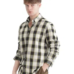 RARE RABBIT Men Comfort Opaque Checked Casual Shirt image 5