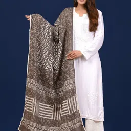 Taavi Dabu Block Print Cotton Mulmul Dupatta With Taping-image-74