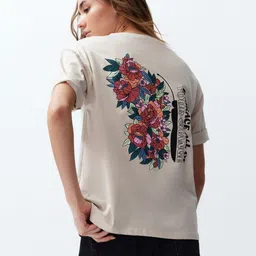 Trendyol Women Floral Printed Extended Sleeves Tropical Pockets T-shirt-picture-38