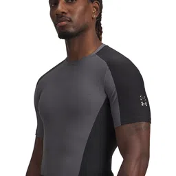 UNDER ARMOUR Halo Bonded Auxetic Short Sleeve T-Shirt image 1