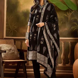 Sangria Floral Printed V-Neck Straight Kurta With Trousers And Dupatta-image-17