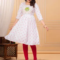 Meena Bazaar Ethnic Motifs Printed Round Neck Flared Sleeves Thread Work Anarkali Kurtas-picture-10