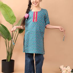 Sangria Girls Floral Printed Pure Cotton Round Neck Kurti With lace Work-picture-17