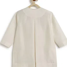 Tiber Taber Boys Ethnic Motifs Embroidered Thread Work Chanderi Silk Kurta With Trousers image 2