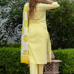 KALINI Chveron Printed Notch Neck Thread Work Pure Cotton Kurta & Trousers With Dupatta image 2