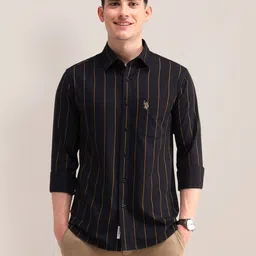 U.S. Polo Assn. Men Spread Collar Vertical Striped Cotton Tailored Fit Casual Shirt-picture-42