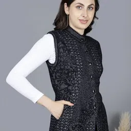 Chatanya Women Abstract Self Design Woollen Round Neck Sleeveless Cardigan image 3