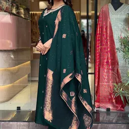 Suha Women Ethnic Motifs Embroidered Regular Thread Work Chanderi Silk Kurta with Trousers & With Dupatta image 3