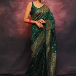 VelvetHue Ethnic Motifs Woven Design Saree with Blouse Piece image 2