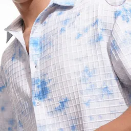 HIGHLANDER Men Cutaway Collar Abstract Printed Oversized Casual Shirt image 2