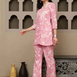 HERE&NOW Printed V-Neck Tunic & Trousers Co-Ords image 2