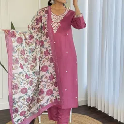 PARNAVI Women Ethnic Motifs Embroidered Regular Thread Work Chanderi Silk Kurta with Trousers & With Dupatta image 5