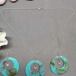 NIPSTec Circular Pendants with Chains image 4