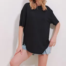 Trend Alacati stili Women Polo Collar Pockets T-shirt image 3