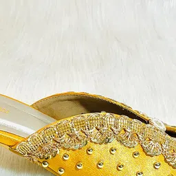 Insolito22 Embellished Stiletto Pumps with Bows image 5