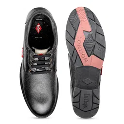 Lee Cooper Men Lace-Up Textured Leather Formal Derby Shoes image 2