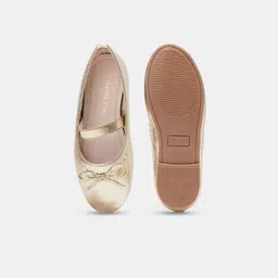 Pantaloons Junior Girls Embellished Mary Janes with Bows image 2