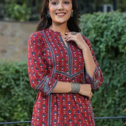 golden wings Women Floral Print Cotton Blend A-line Kurta image 5