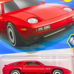 the essential hub HW 1983 Porsche 928S – Q Case 2025 | 1:64 Premium Die-Cast Classic Sports Car-picture-11