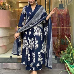 sila silaya Women Cotton Rayon Kurta Palazzo Dupatta Set image 4