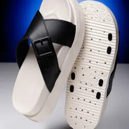 longwalk Women Flats Sandal-picture-16