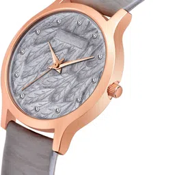 dsquar Analog Watch - For Women SP_Wrist Watch For Girls-picture-47