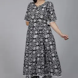 unique fab Women Pure Cotton Kurta Palazzo Set image 3