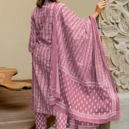 mirchi fashion Women Pure Cotton Kurta Pant Dupatta Set image 3