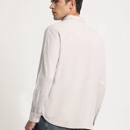 the bear house Men Slim Fit Solid Button Down Collar Casual Shirt image 3