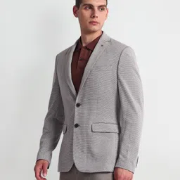 arrow Men Solid Single Breasted Formal Blazer image 4