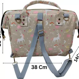 tip 'n' top Premium Baby Diaper Handbag for Mother with 5 bibs and 6 Langots Pack of 12 Diaper Handbag Combo image 5