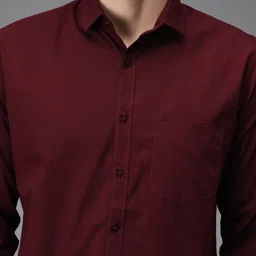 kibit Men Slim Fit Solid Slim Collar Casual Shirt image 4