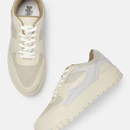 roadster Sneakers For Women image 1