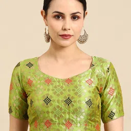 flaher Sweetheart Neck Banarasi Silk Jacquard Padded Saree Blouse-picture-11