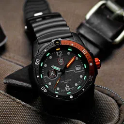 Luminox Men Black Embellished Dial & Black Straps Analogue Watch XB 3729-picture-39