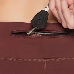 clovia Women's Feather Feel High Rise 3 Pocket Regular Fit Tights image 5