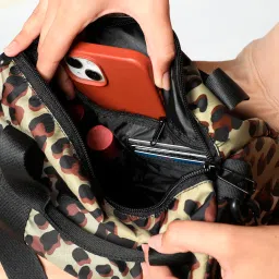 puma Women's Barrel Bag image 3