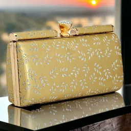 Toobacraft Embellished Box Clutch image 1