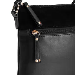DOROTHY PERKINS Structured Sling Bag image 5