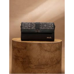 Zouk Black Printed Jute Clutch and Detachable Strap-picture-11