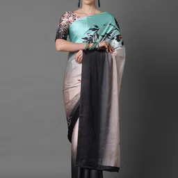 Mitera Black & Peach-Coloured Floral Printed Saree-image-32