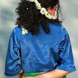 Chidiyaa Printed V-Neck Three-Quarter Sleeves Saree Blouse image 2