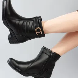 TRASE Women Black Solid Boot image 3