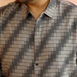 Instafab Plus Abstract Printed Spread Collar Roll-Up Sleeves Relaxed Fit Cotton Shirt image 5