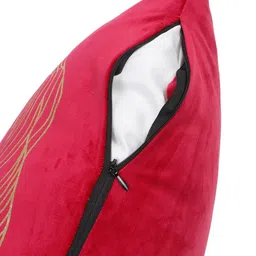 HOSTA HOMES Maroon & Gold-Toned Set of 2 Abstract Velvet Square Cushion Covers image 3